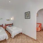 Sweet Family House
